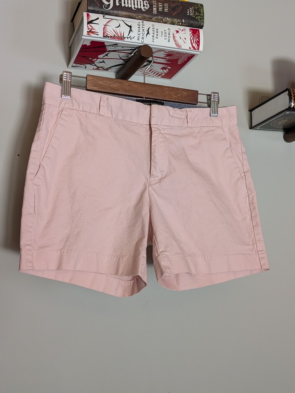 Banana Republic Factory Pink Cotton Chino Shorts - Size 4